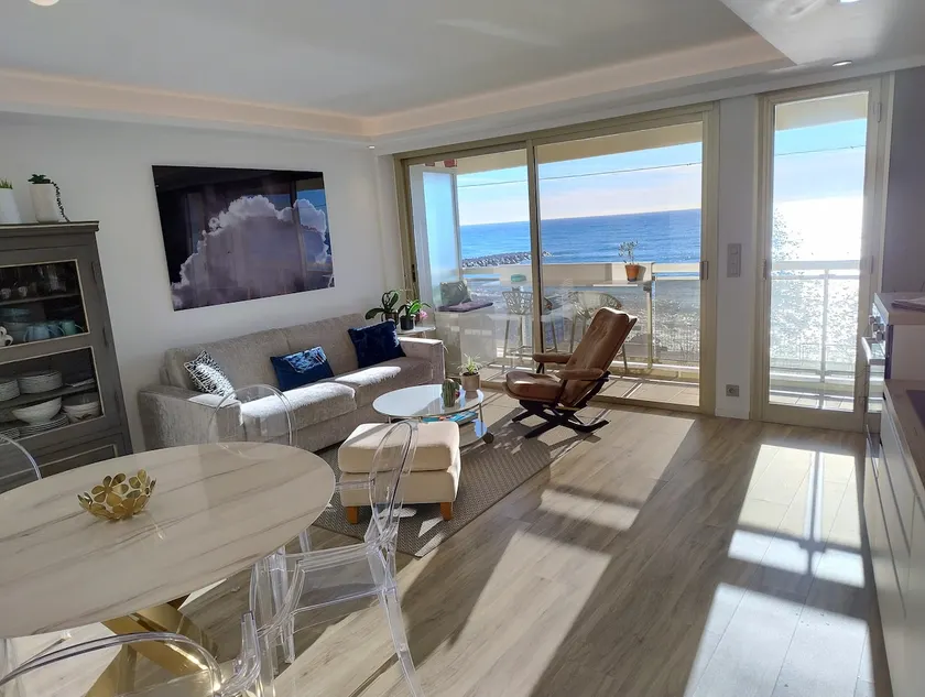 Superb 2P waterfront apartment - Image 1