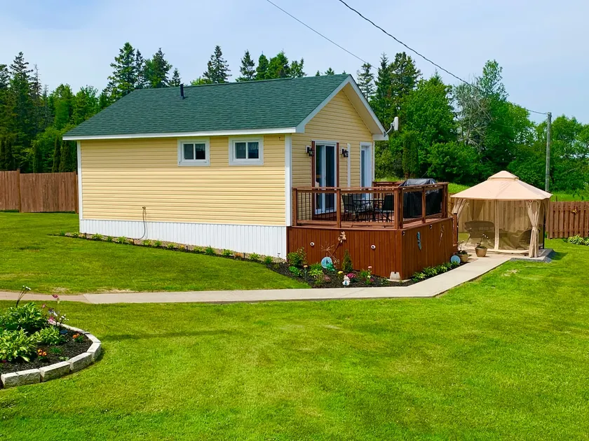 River View Country Cabin - Image 1
