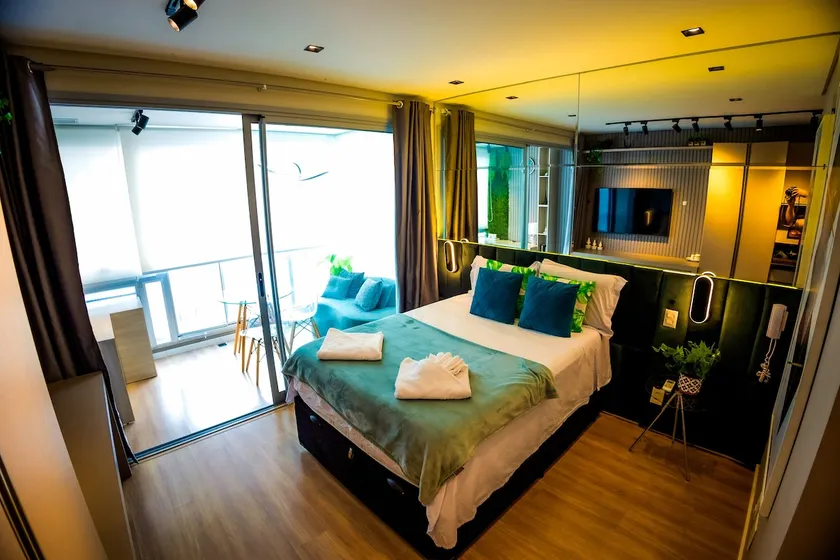 906- Luxury studio in Maia, near the airport - Image 1