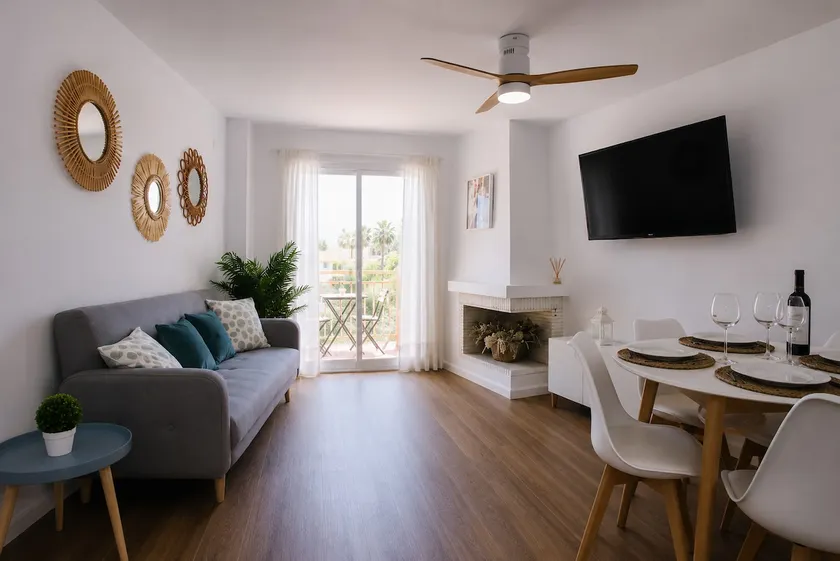Escape to Jávea: pool, beach and relaxation - Image 1