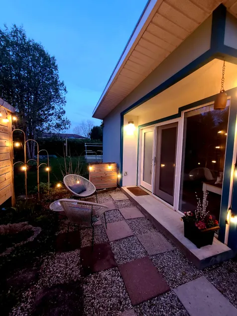 Tiny Home retreat in quiet neighbourhood - Image 1