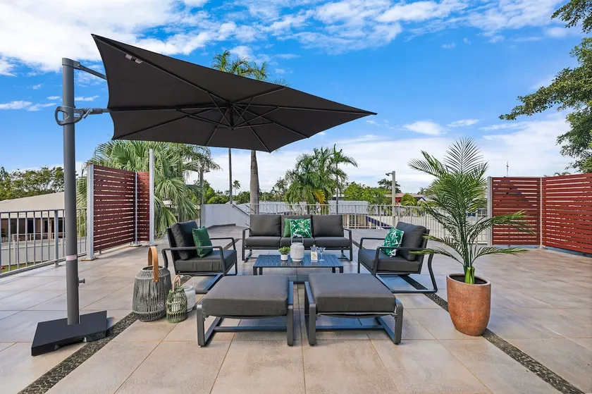 An Absolute Poolside Break by Casuarina Beach - Image 1