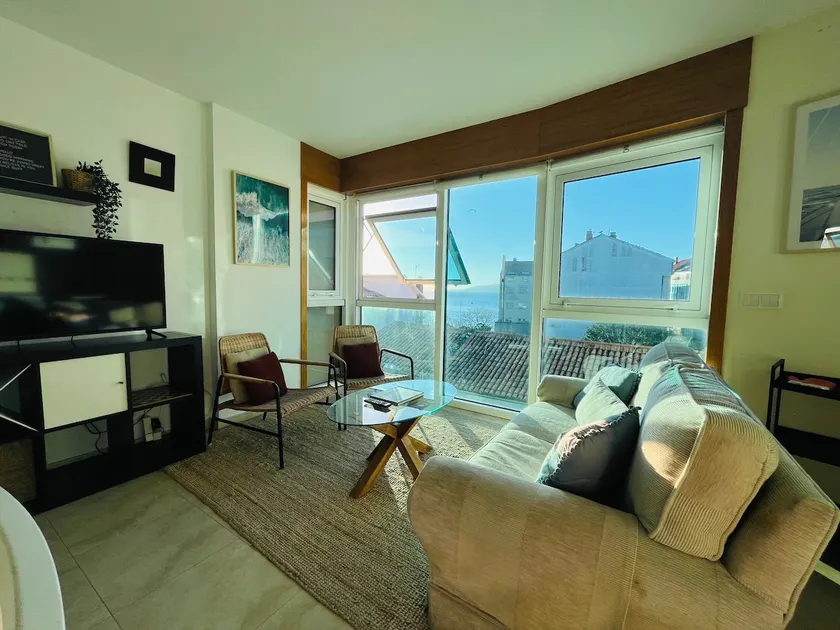 Beach-style apartment next to the beach - Image 1