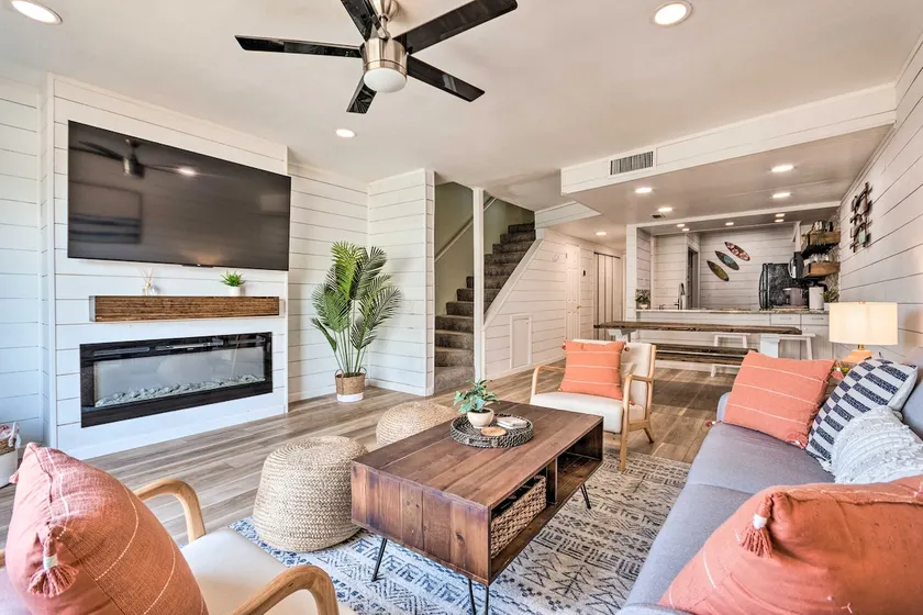 Chic Fort Walton Condo ~ 2 Blocks to Beach! - Image 1