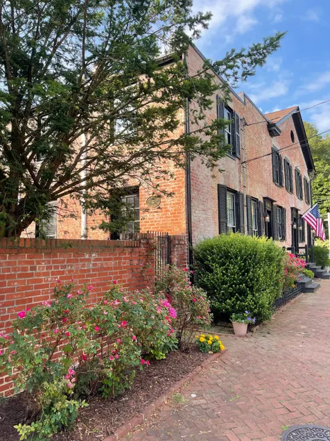 Historic 3 Bedroom Downtown Annapolis Townhome - Image 1