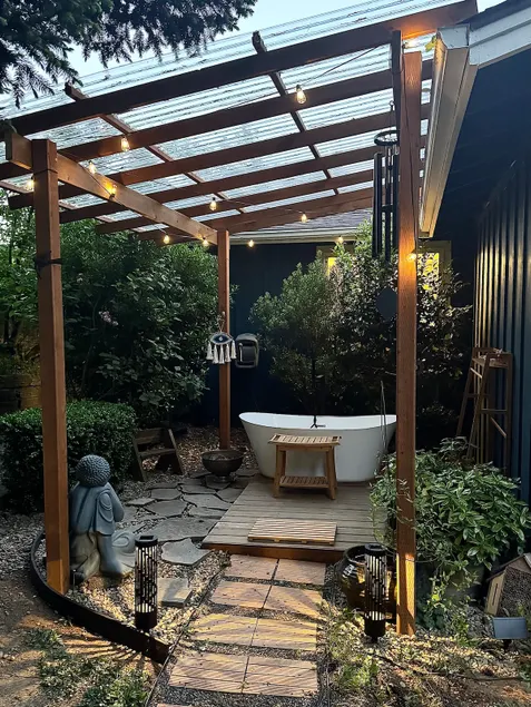 Eugene Retreat | Sleeps 8 | Hot Tub + Sauna - Image 1
