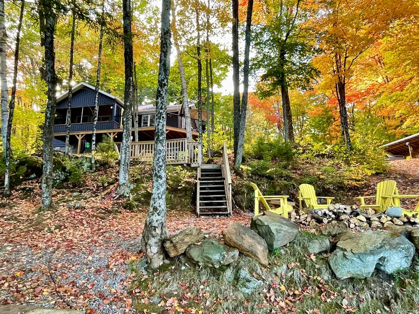 Cedars & Ferns Lakehouse | Paddle•Stargaze• Unwind - Image 1