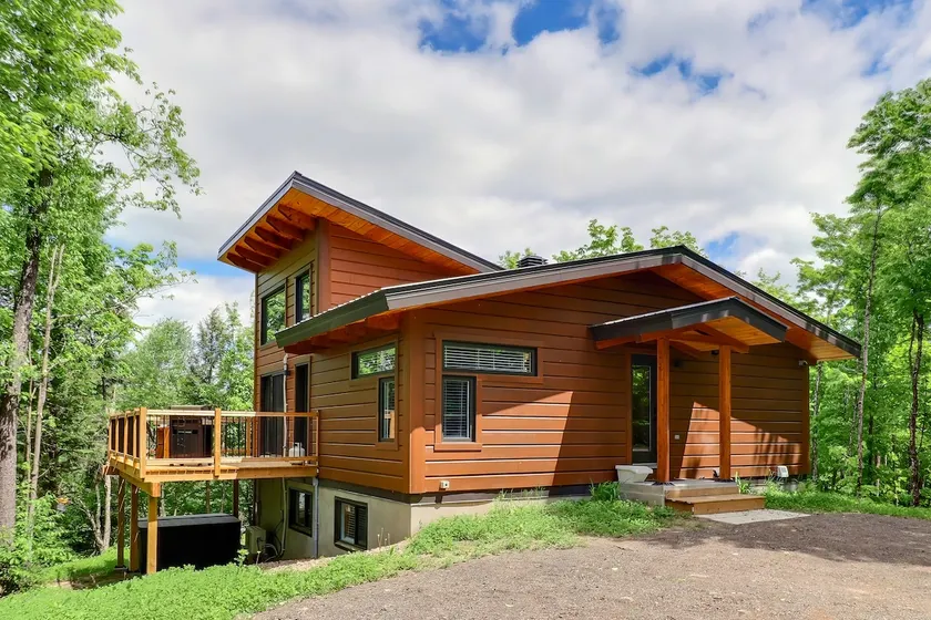 Le Vingt-Deux, wooden chalet/spa/wifi/waterfront - Image 1