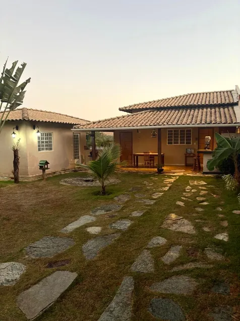 Nice little house near the airport. - Image 1