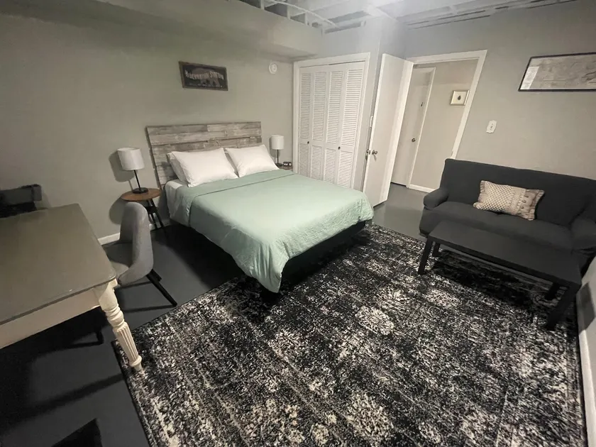 Private Basement Room Pet Friendly Fenced Yard - Image 1