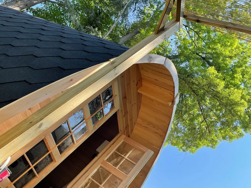 Woodland Deluxe Cabin with Bathroom and Shower - Image 1