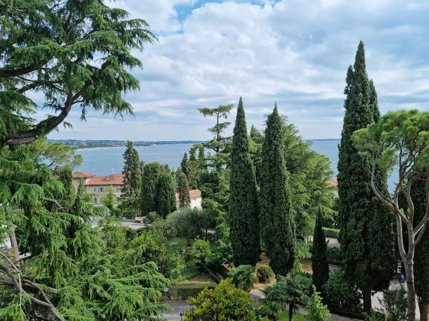 Jewel on Lake Garda in Garda with Lake View - Image 1