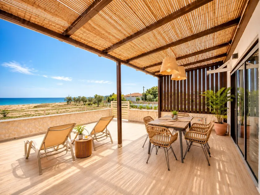 Family & Couples Getaway, 2 minutes from the Beach - Image 1