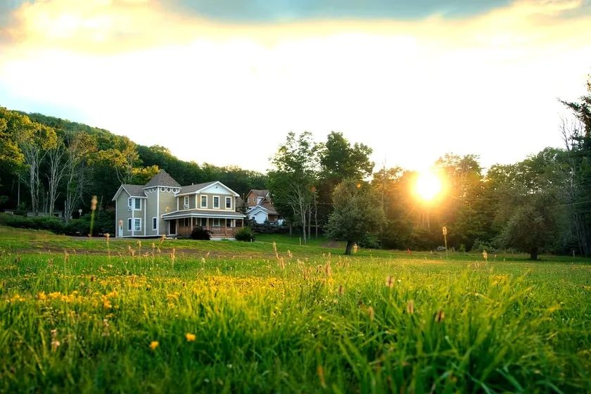Windham 5BR Chalet | Catskills- Fire Pit, Ski, Gym - Image 1