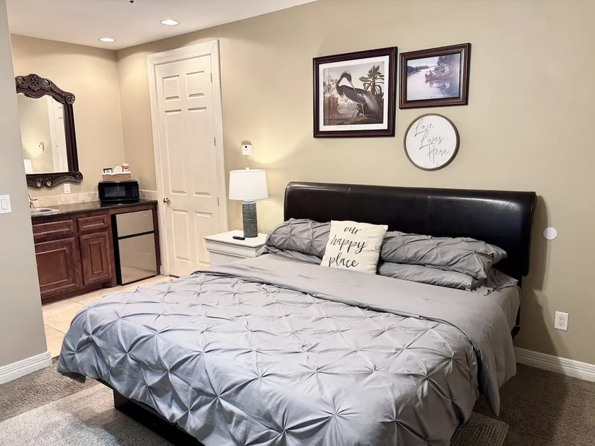 1104 The Lakeside Escape Condo: Studio Room - Image 1