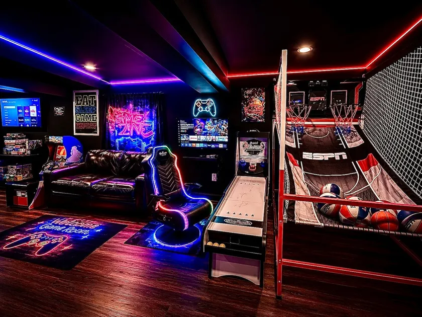 Pocono Chalet Cabin Sauna Game Room Fire Pit Pools - Image 1