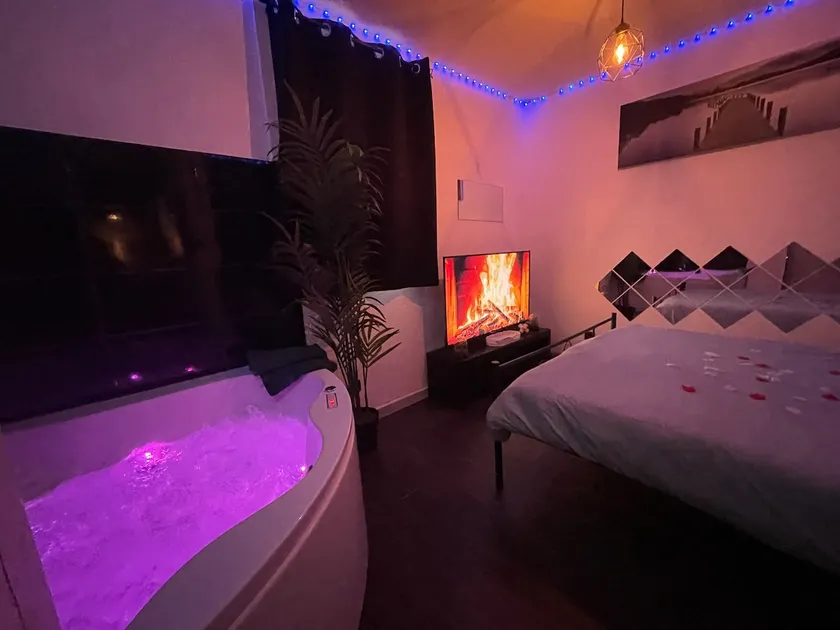 Love room Buenas noches SPA et bord de mer - Image 1