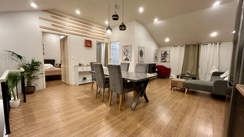 Comfortable and luxurious penthouse apartment (2) - Image 1