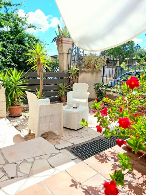Casa Ilaria: comfort and connections to the center - Image 1