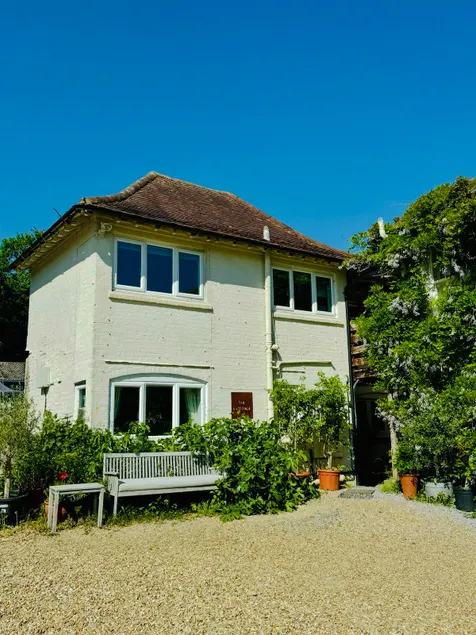 Cosy 2-storey South Downs cottage Slindon, Arundel - Image 1