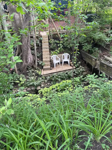 Cozy 2 bed place with outdoor oasis. - Image 1