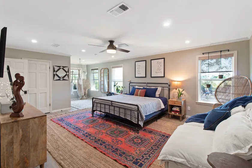 Sunset Farm in Aggieland - Country Life 15 miles from Kyle Field - up to 14 ppl - Image 1