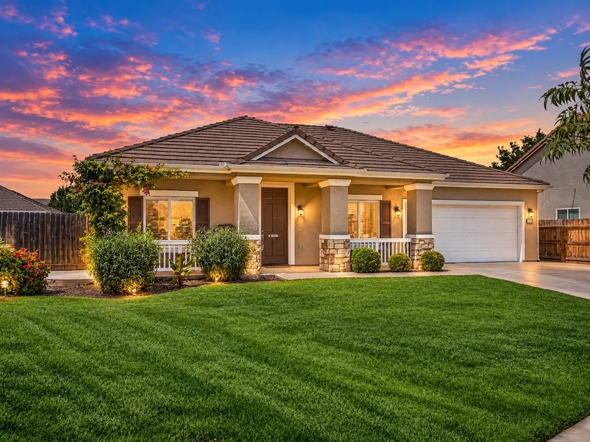 3 BR Home Near 3 Natn’l Parks & Close to Airport - Image 1