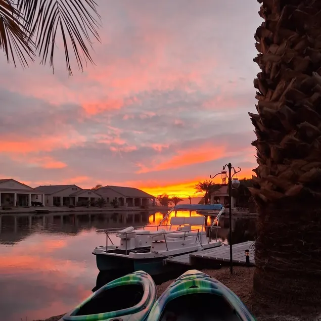 Lakefront w/Fishing and kayaking- Laughlin nearbye - Image 1