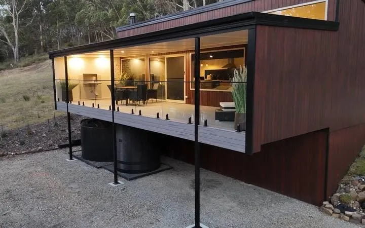 Bruny Island Oceanfront | Spa & Fireplace - Image 1