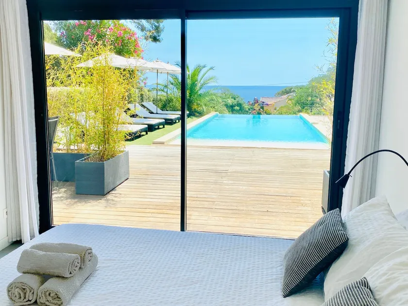 Mediterranean villa with sea view and pool for 2 people - Image 1