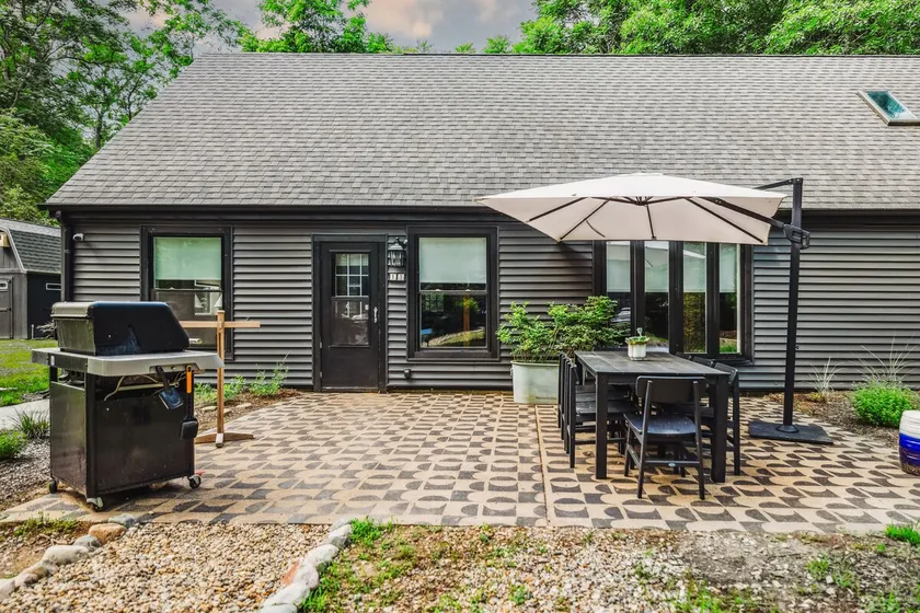Private 2 Bed/2 Bath Cottage, Pool, Beach Access - Image 1