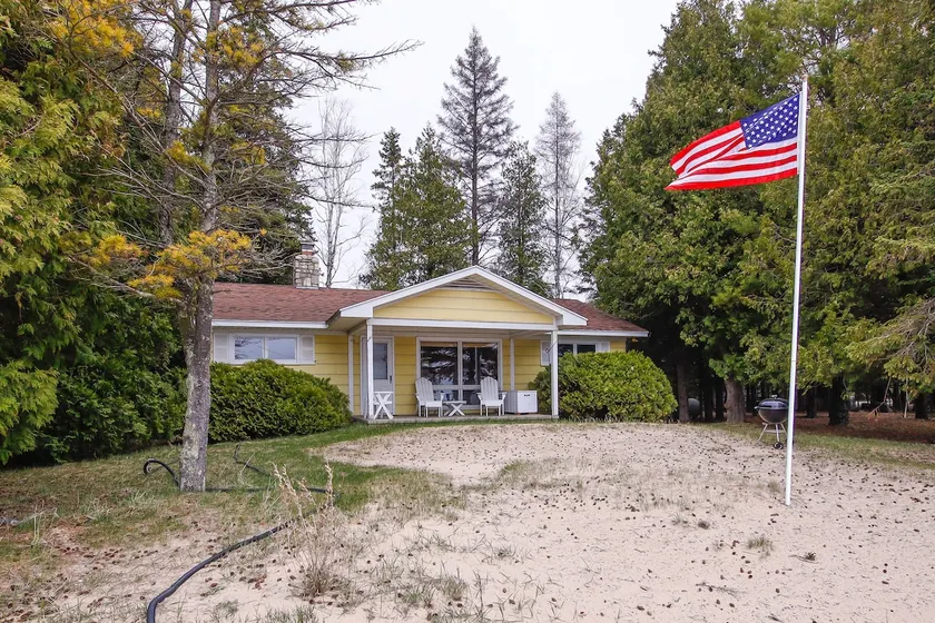 Cozy Baileys Harbor Cottage on Lake Michigan! - Image 1