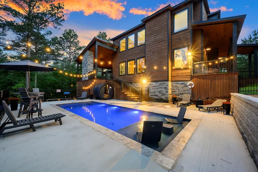 Sleeps 24 · Heated Pool · HT Tub· Sauna· Game Rm - Image 1