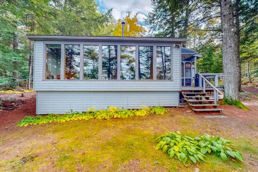 1BR Lakefront | Dog Friendly | Dock | Kayaks - Image 1