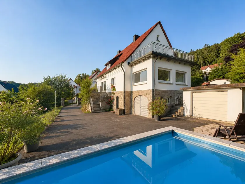 Family oasis with pool and garden / 3 bedrooms - Image 1
