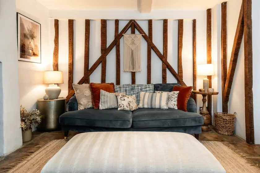 Windsor Cottage - Bolthole in the heart of CN! - Image 1