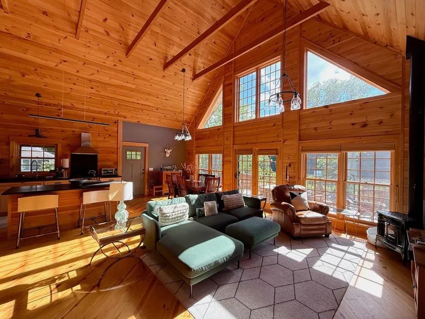Sunset River Views, SIP, Spotless, Sleeps 8 - Image 1