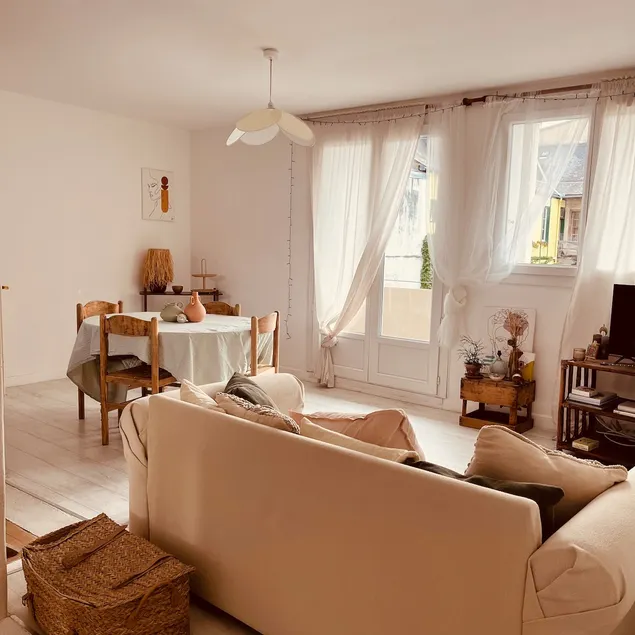 Downtown Tarbes apartment - Image 1