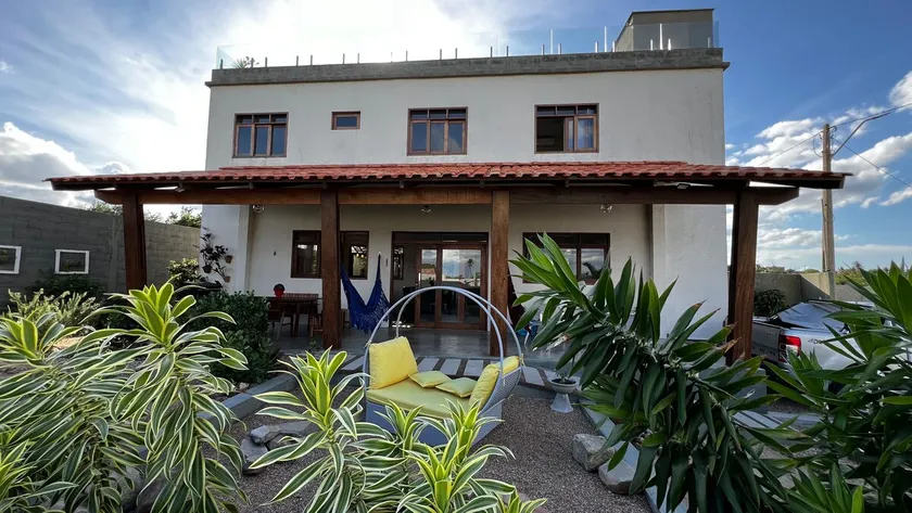 Casa da Laje – Rooftop – Excellent view – EV charging - Image 1