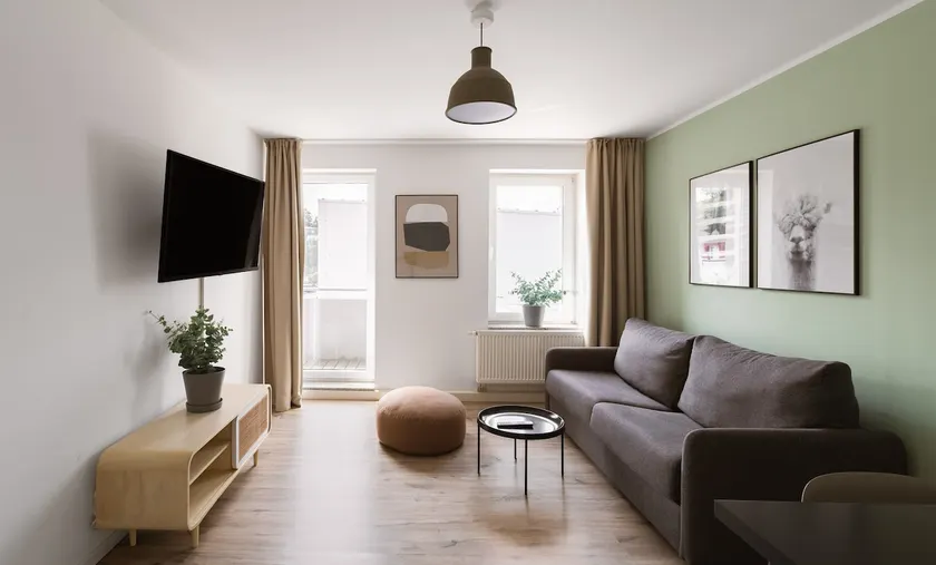 Chemnitz Hartmannstr | One-Bedroom Suite + Balcony - Image 1