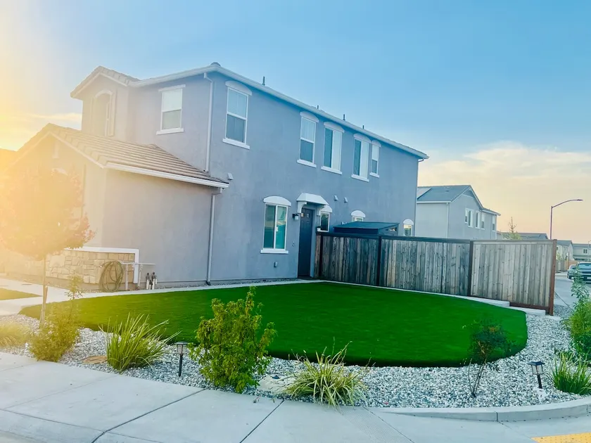 BRAND NEW! Luxurious 1Bed/1Bath, fully furnished - Image 1