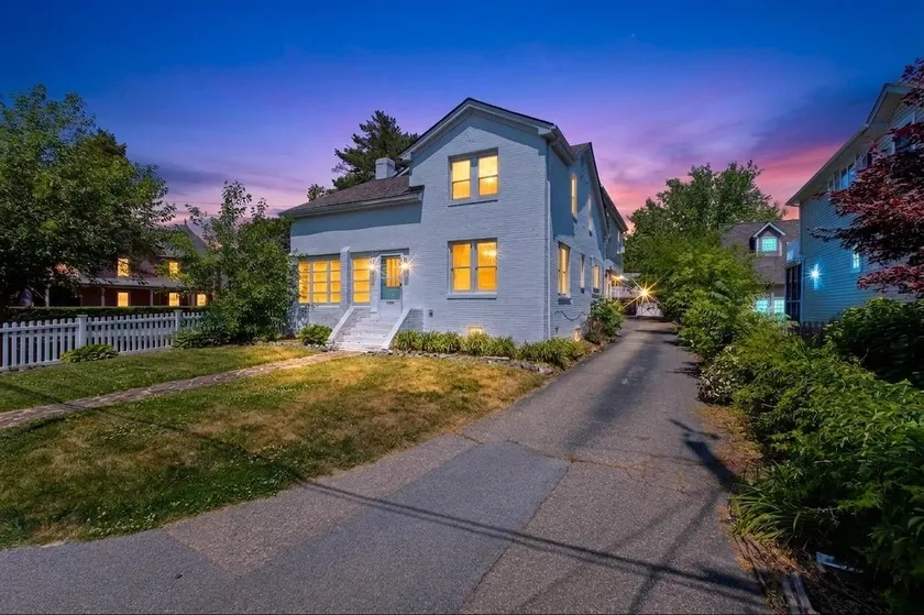 Solomons Spacious 6-BD Family Home with Hot Tub - Image 1