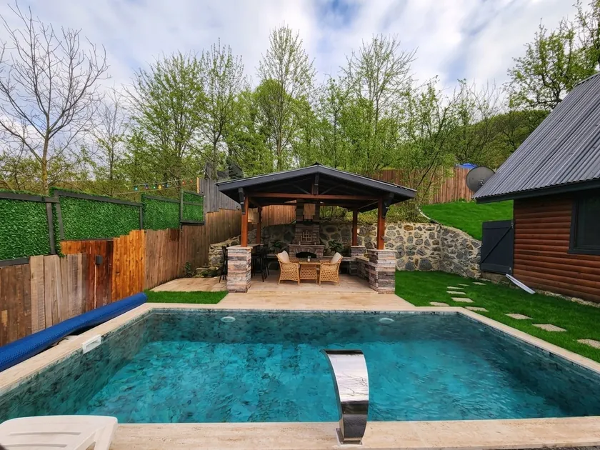 Sapancatendabungalov 2+1 with heated pool - Image 1