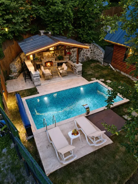 Sapancatendabungalov 2+1 with heated pool - Image 1