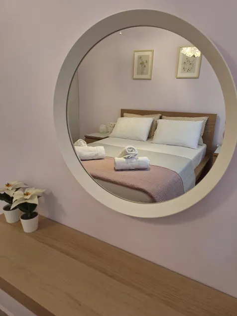 B&B one - Image 1
