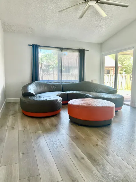 Beauty Spacious Miami Pool Lake House 4Bed/2Bath - Image 1