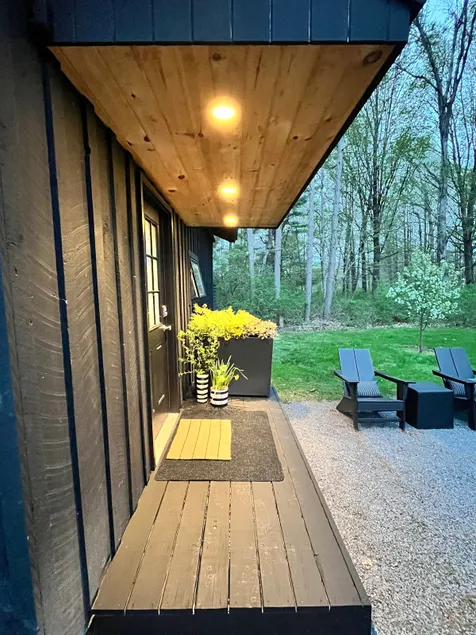 Birch House - lake, green trees + modern comforts - Image 1