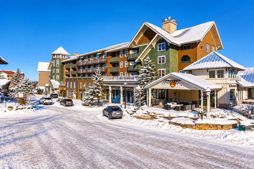 HH 207 Ski-InOut Sunrise Views Village Steps Sleeps 4 - Image 1