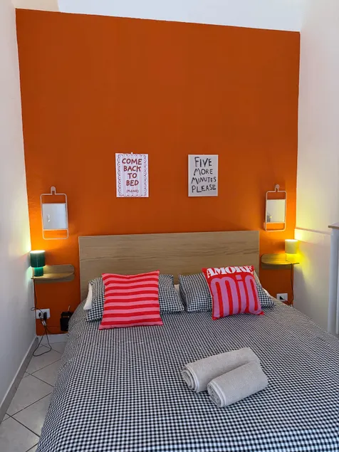 Abbiategrasso: Breakfast Included, Wi-Fi and Netflix - Image 1