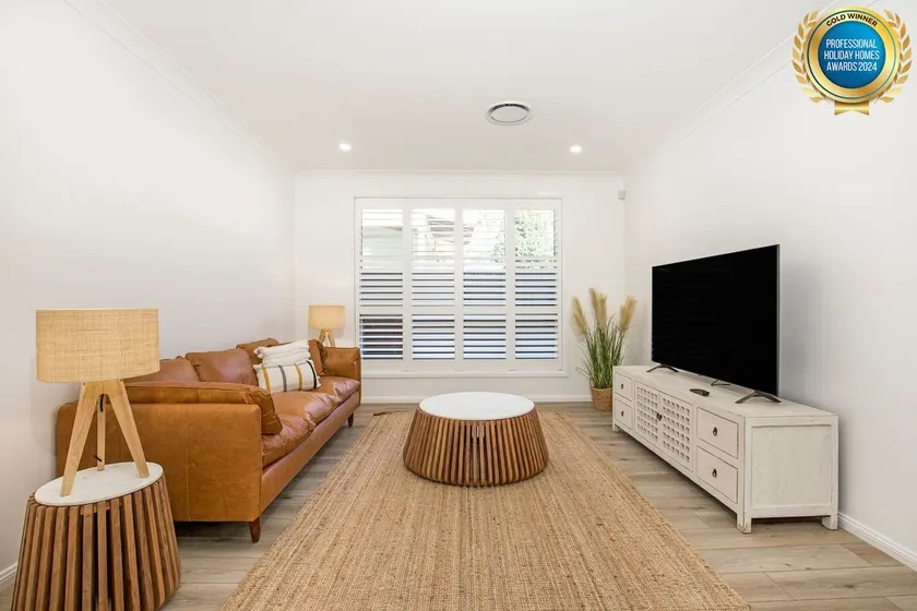 Callala Sunrise Pet Friendly 5 Mins Walk to Beach - Image 1